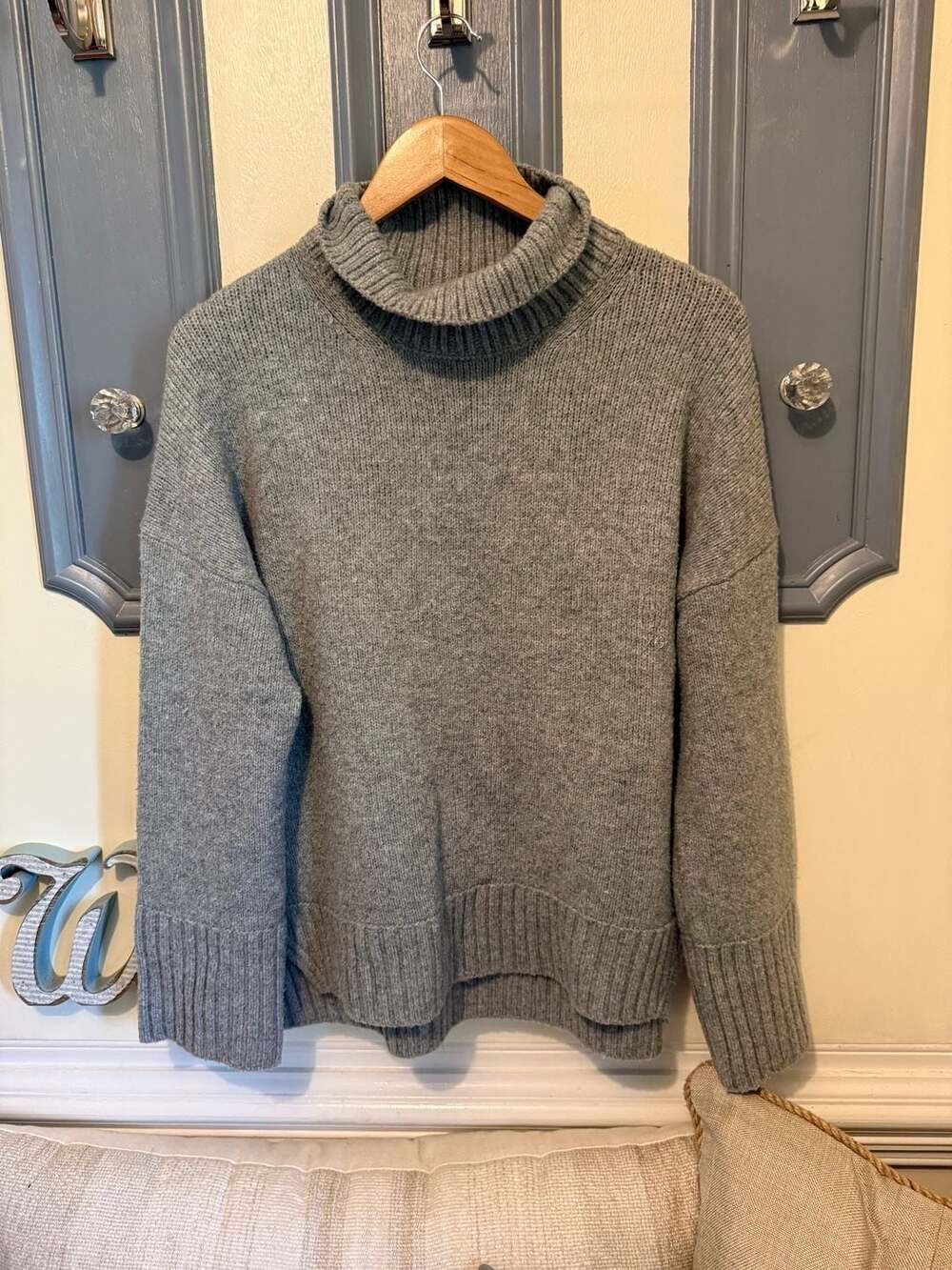 Abercrombie & Fitch Gray Chunky Roll Turtleneck Oversized Sweater Size S